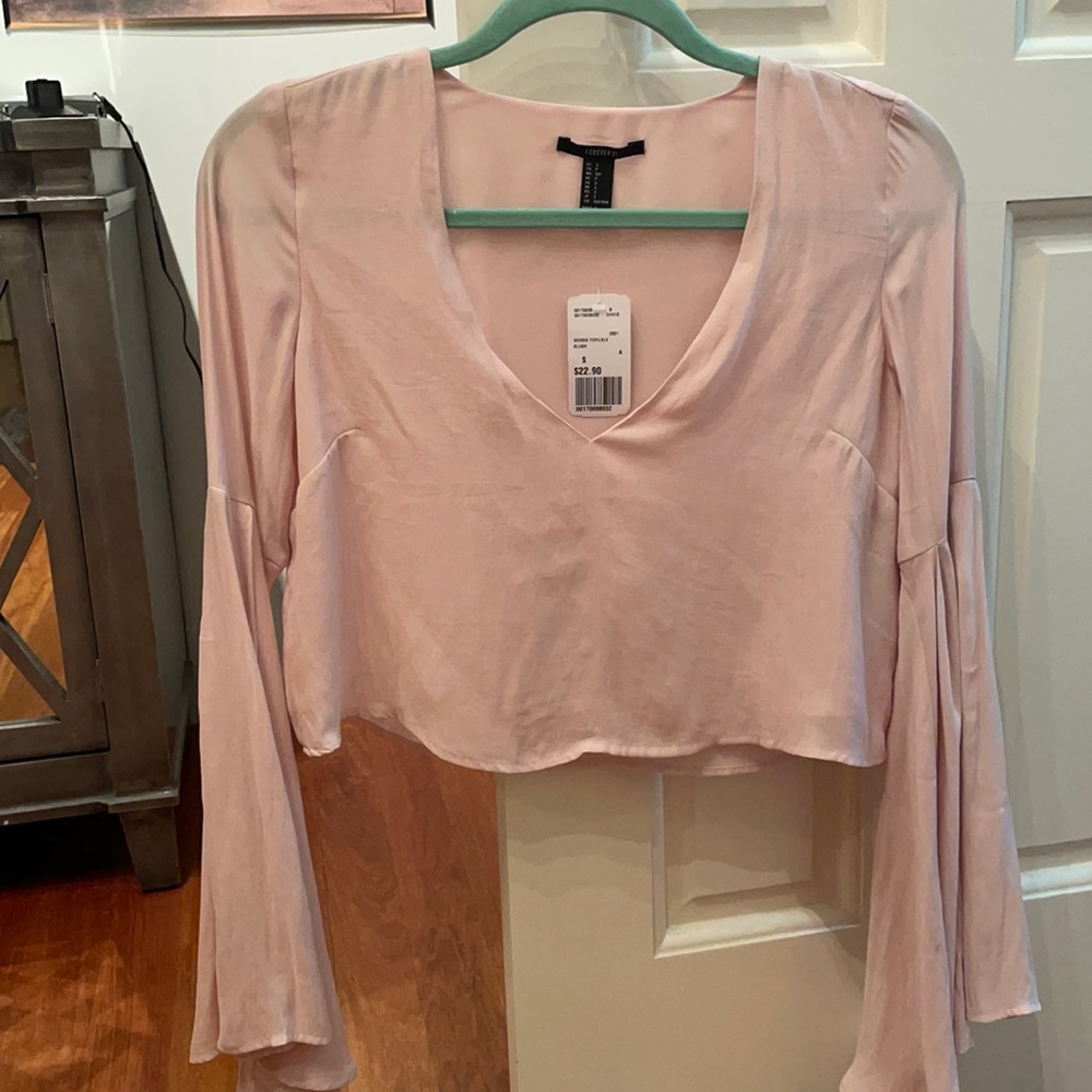 Flowy light pink crop blouse